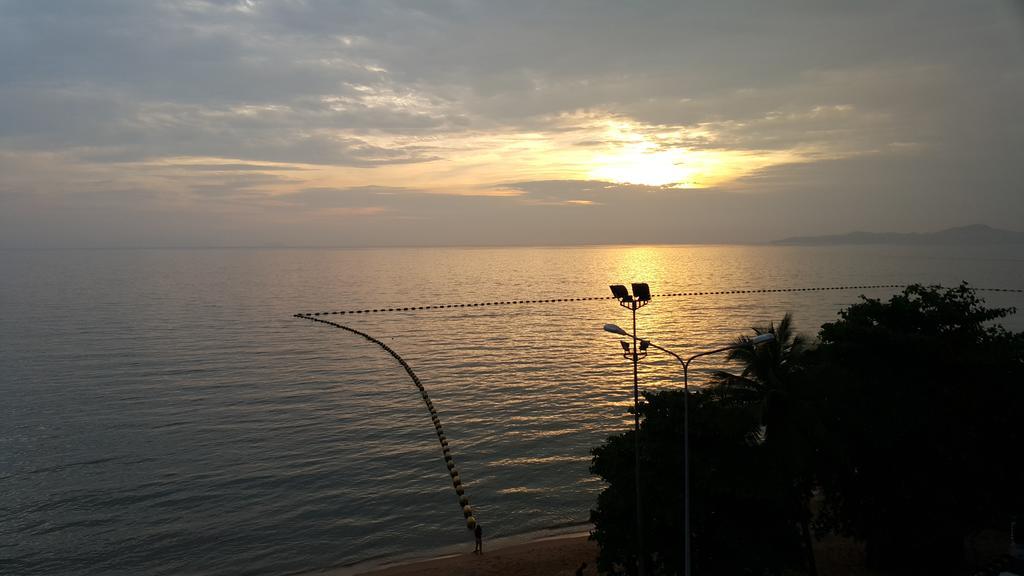 The Now Hotel - Sha Extra Plus Jomtien Exterior foto
